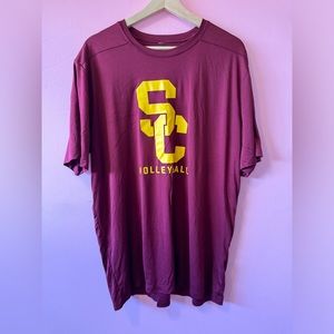 🏐BNWOT USC VOLLEYBALL ATHLETIC FABRIC T SHIRT🏐